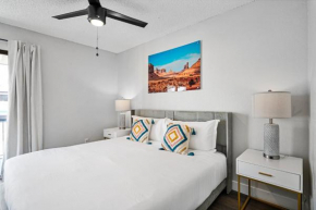 Luxurious 1B1B Stay with Free Parking